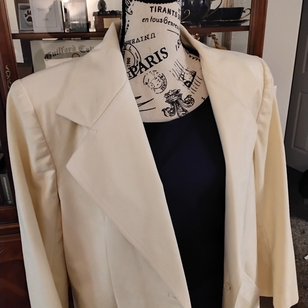 Elegant Vintage Cream Suede Long Coat